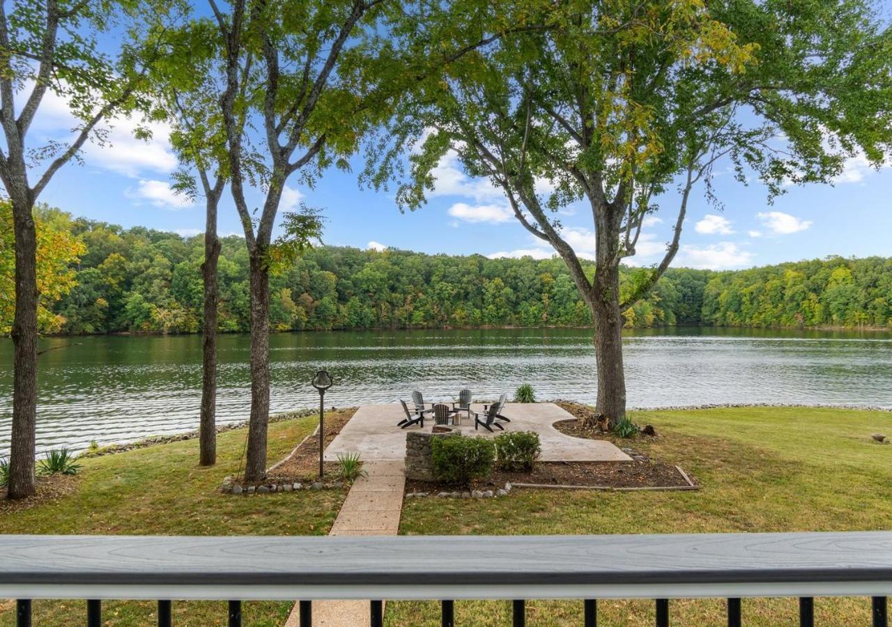 Winchester Rare Find Best Lot With Dock And Views On Lake מראה חיצוני תמונה
