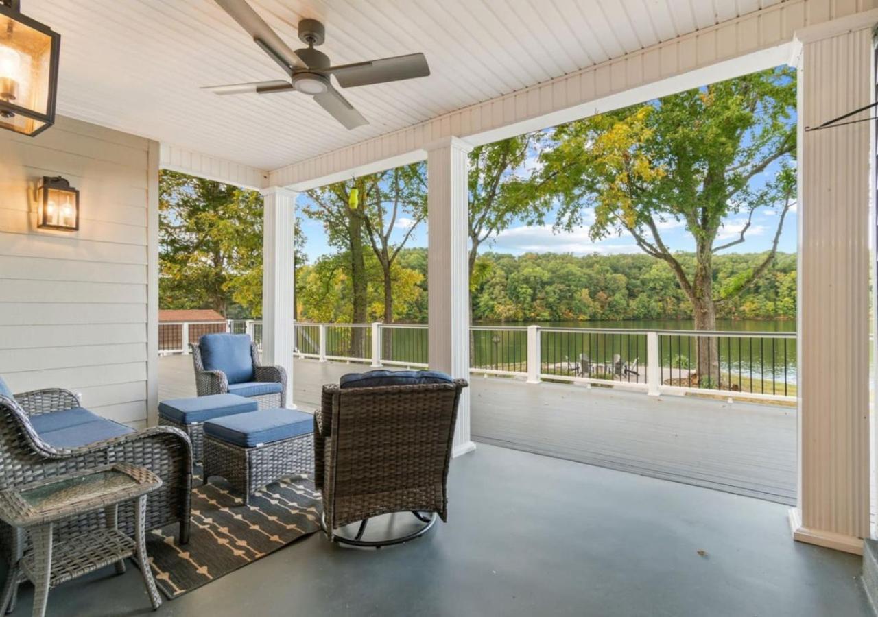 Winchester Rare Find Best Lot With Dock And Views On Lake מראה חיצוני תמונה